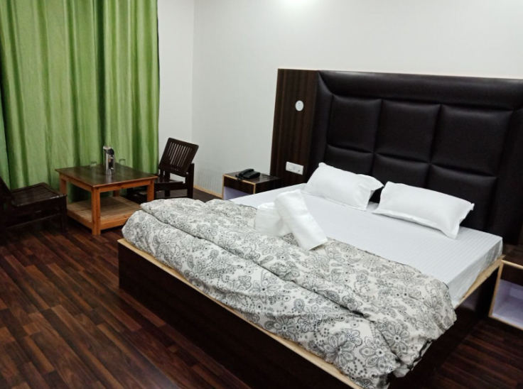 1 x Super Deluxe Room